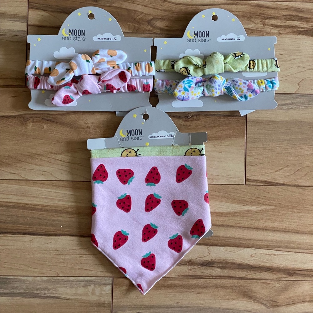 NWT Moon and Stars Baby Girl Headbands & Bandana Bibs